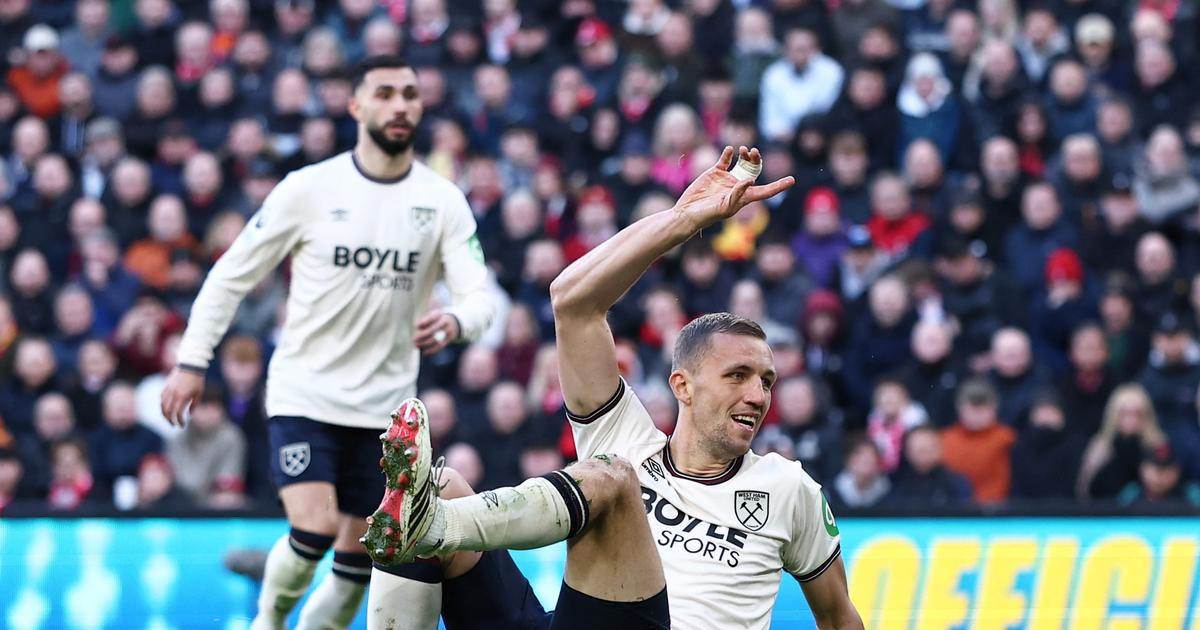 Gól číslo 40. Souček se trefil na Anfieldu, výprasku pro West Ham však nezabránil