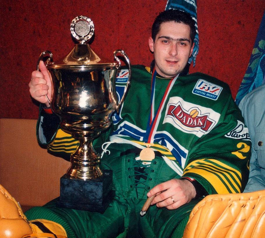 Roman Čechmánek jako vítěz extraligy v roce 1998