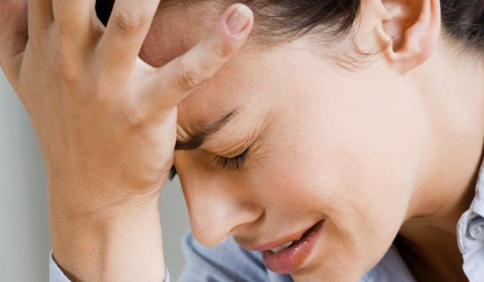 Žena, smutek, pláč