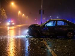 Na Ireně bylo vidět napětí a vnitřní neklid – jako by její tělo bylo tady, ale mysl stále uvězněná v okamžiku, který nedokáže pustit.