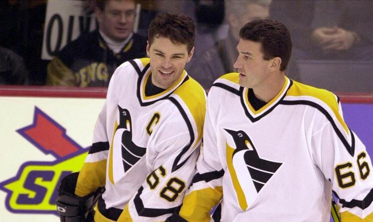 Jaromír Jágr a Mario Lemieux v dresu Pittsburghu