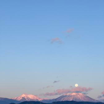 Padesát domů, každoročně volený starosta, vlastní důmyslná pravidla pro třídění odpadu.