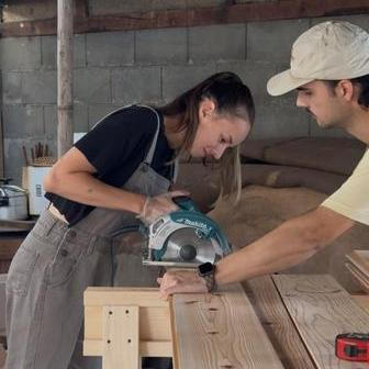 Přijeli jsme skoro za tmy, podívali se na sebe a řekli si: ‚Ty kokos, tohle by mohlo vyjít,‘“ říkají Slováci Laura a Adam. 