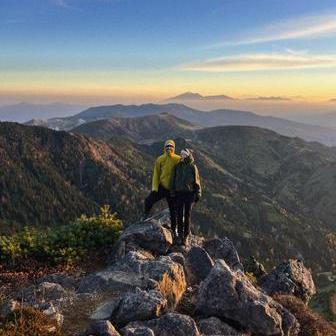 Do Japonska si přitom jen odskočili z Kanady, kde do té doby žili a pracovali.