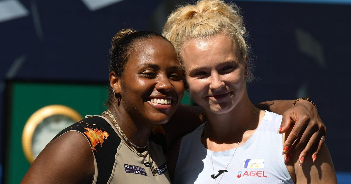 Partnerka Siniakové sklidila v Texasu bouřlivé ovace. Emotivně se vysmála odpůrcům