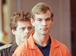 Jeffrey Dahmer, Monstrum Jeffrey Dahmer: 13 let jedl své oběti a vytvářel zombie z živých lidí