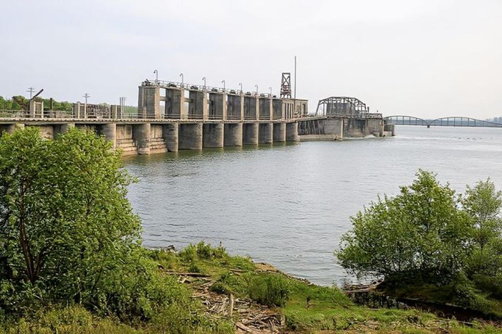 Chicago Sanitary and Ship Canal u Lockportu, mezi 1898–1910. Místo, kde roku 1911 objevili tělo malé dívky spojené s případem Elsie. Kolorováno