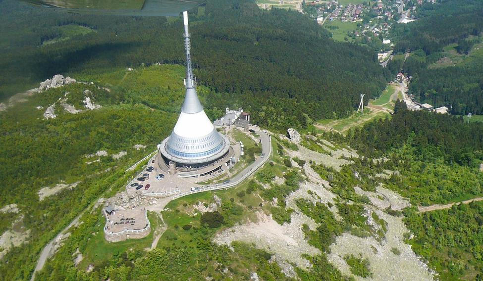 Ještěd - letecký pohled