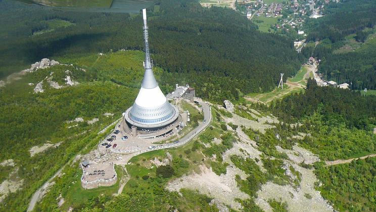 Ještěd - letecký pohled