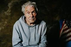 O sobě samém mluví Jan tvrdě. „Nejsem génius.“ Kdo tedy? „Podvodník.“ V čem? „Lhal jsem. V těch fotkách. To nejsou fotky, jak by měly být.“