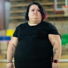 Svou počáteční váhu 171 kilogramů chce Helena dostat pod stovku: touží být konečně zdravá a líbit se i sama sobě. S tím se pojí vysněný váhový úbytek 90 kilogramů.