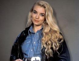 Eva VEJMĚLKOVÁ