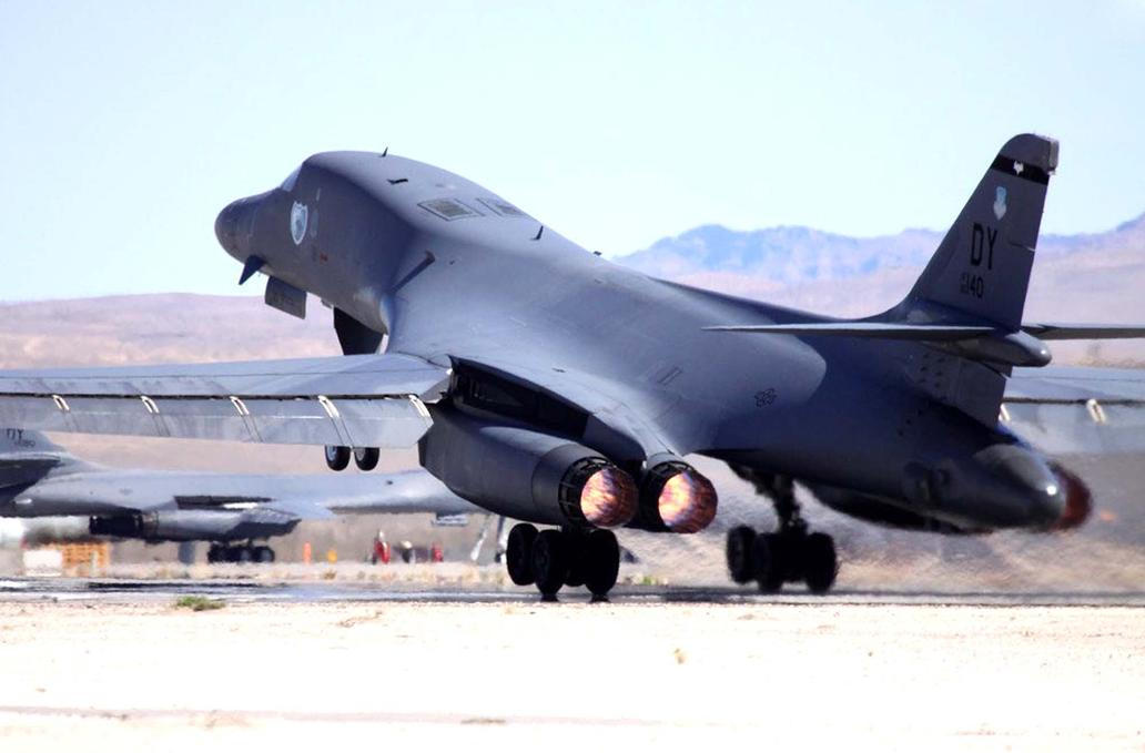 B-1B Lancer 