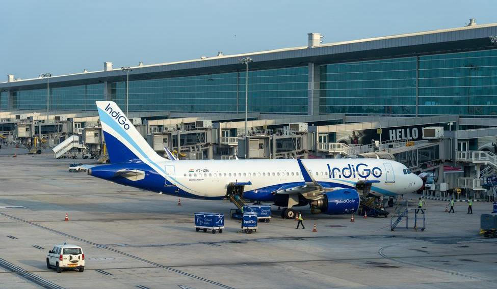 Pobyt se Anně Vrkoslavové protáhne o pět dní. Samotná Indie je podle ní paradoxně ta menší starost. „Ubytování i jídlo jsou tu levné. To zvládneme.“