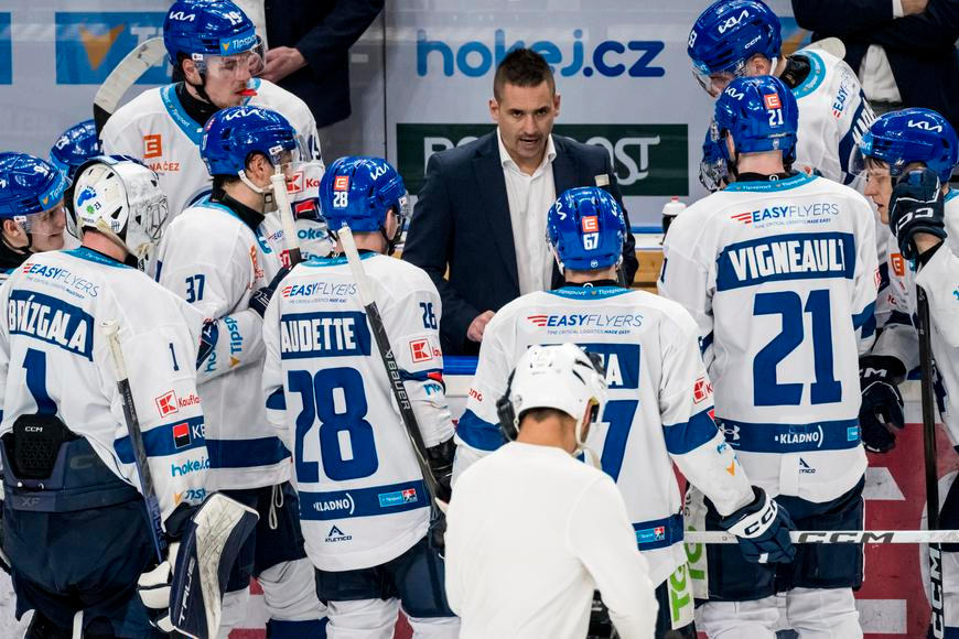 Kladno nikdo nechce, Spartu může čekat rychlý odjezd na dovolenou, líčí experti