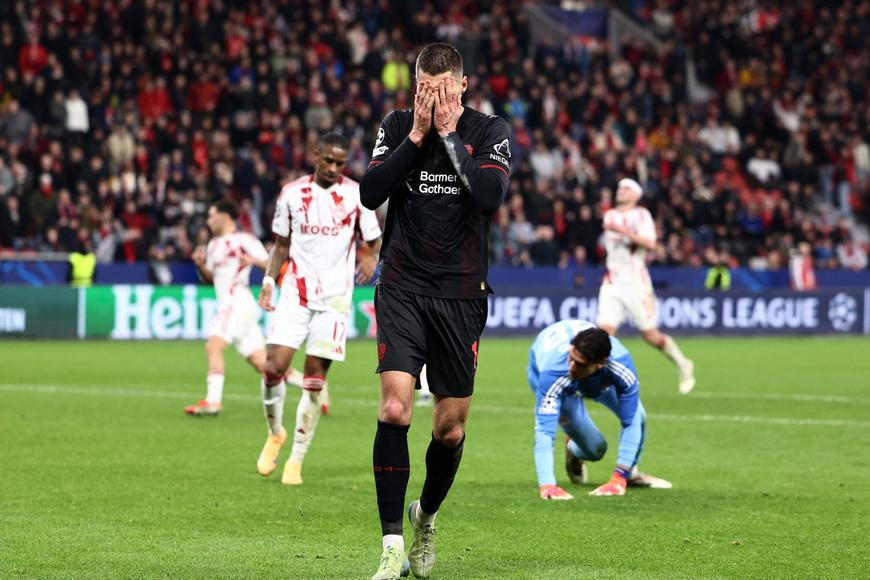 Česko se před baráží bojí o další hvězdu. Před kláním Leverkusenu se zranil Schick