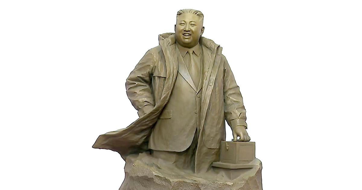 Kim se dočkal vlastní sochy už za života. Experti mluví o neobvyklém signálu režimu