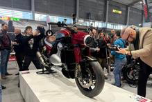 Novinky Jawy na výstavě Motosalon