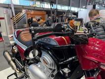 Novinky Jawy na výstavě Motosalon