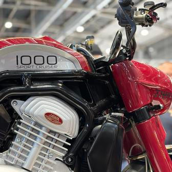 Novinky Jawy na výstavě Motosalon