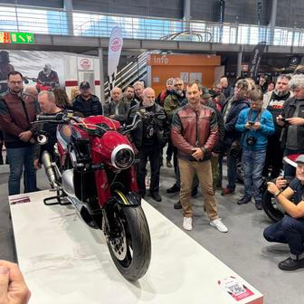 Novinky Jawy na výstavě Motosalon