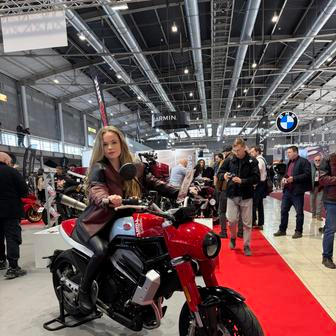 Novinky Jawy na výstavě Motosalon