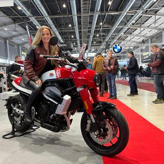 Novinky Jawy na výstavě Motosalon