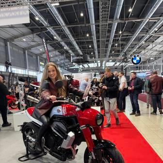 Novinky Jawy na výstavě Motosalon