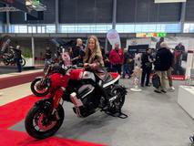 Novinky Jawy na výstavě Motosalon