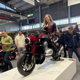 Novinky Jawy na výstavě Motosalon