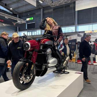 Novinky Jawy na výstavě Motosalon