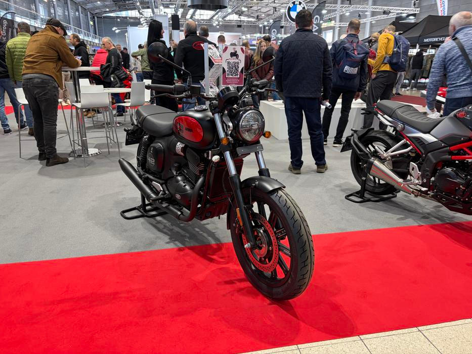 Novinky Jawy na výstavě Motosalon