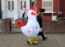 Purim ve stínu války: biblický příběh královny Ester se vrací  