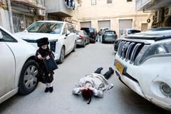 Purim ve stínu války: biblický příběh královny Ester se vrací  