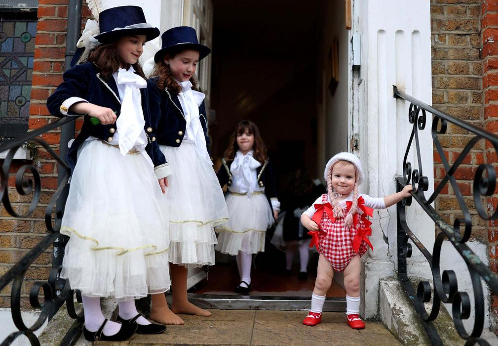 Purim ve stínu války: biblický příběh královny Ester se vrací  