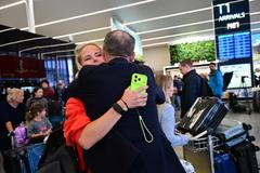 čeští turisté, přílet, návrat, repatriační let, Letiště Václava Havla Praha