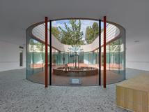 Tento detail se stal nejen dekorativním prvkem, ale také orientačním systémem domu.