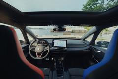 Ceny začínají na 999 tisících korunách.