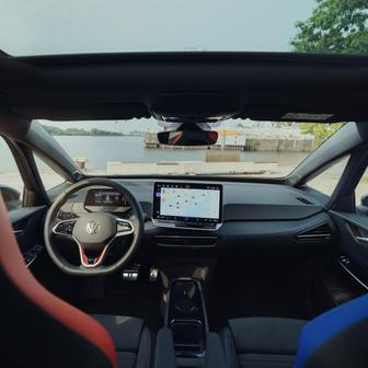 Ceny začínají na 999 tisících korunách.