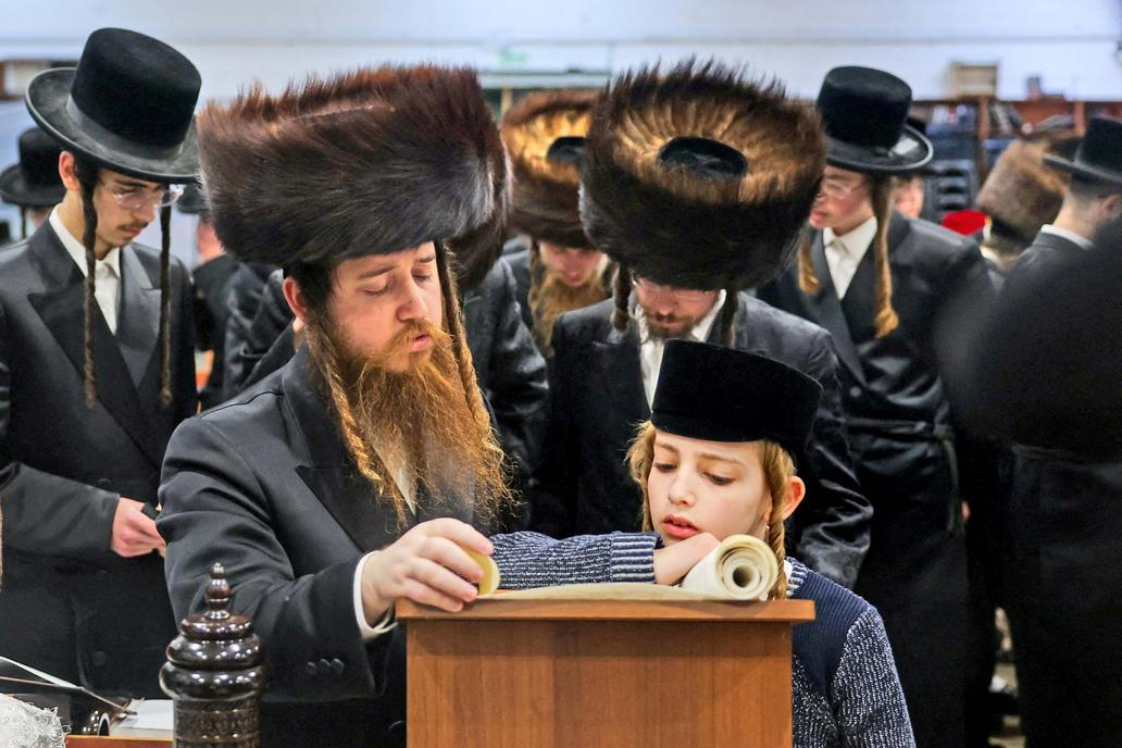 Škoda tyhle fotky minout: záchrana v oblacích, cyberwoman nebo psí oči