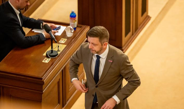 ČR-sněmovna-hospodářství-schůze-FASTPIX, Poslanecká sněmovna