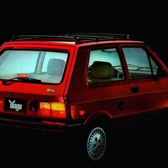 Bricklin nechal v Kragujevaci zřídit zvláštní linku na výrobu amerických verzí auta, které také prodělalo více než 500 změn. A další se přidaly i během života.