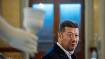 Schůze vlády, Tomio Okamura