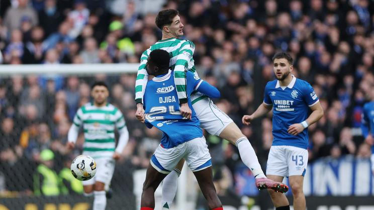 Tomáš Čvančara ze Celticu a Nasser Djiga z Rangers ve čtvrtfinále Skotského poháru