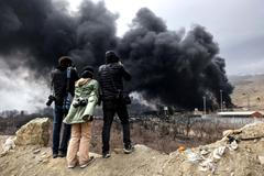 Barel ropy nad 100 dolarů. Trump: „Malá cena za světový mír“