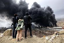 Barel ropy nad 100 dolarů. Trump: „Malá cena za světový mír“