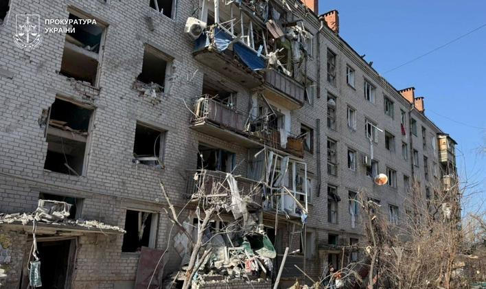 Aftermath of a Russian air strike in Sloviansk