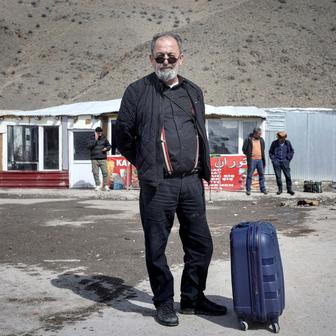 „Lidé se bojí vyjít do ulic.“ Svědectví Íránců na hranici s Tureckem