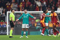 UEFA Champions League - Round of 16 - First Leg - Galatasaray v Liverpool