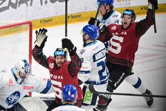 Jakub Krejčík, Tomáš Hyka